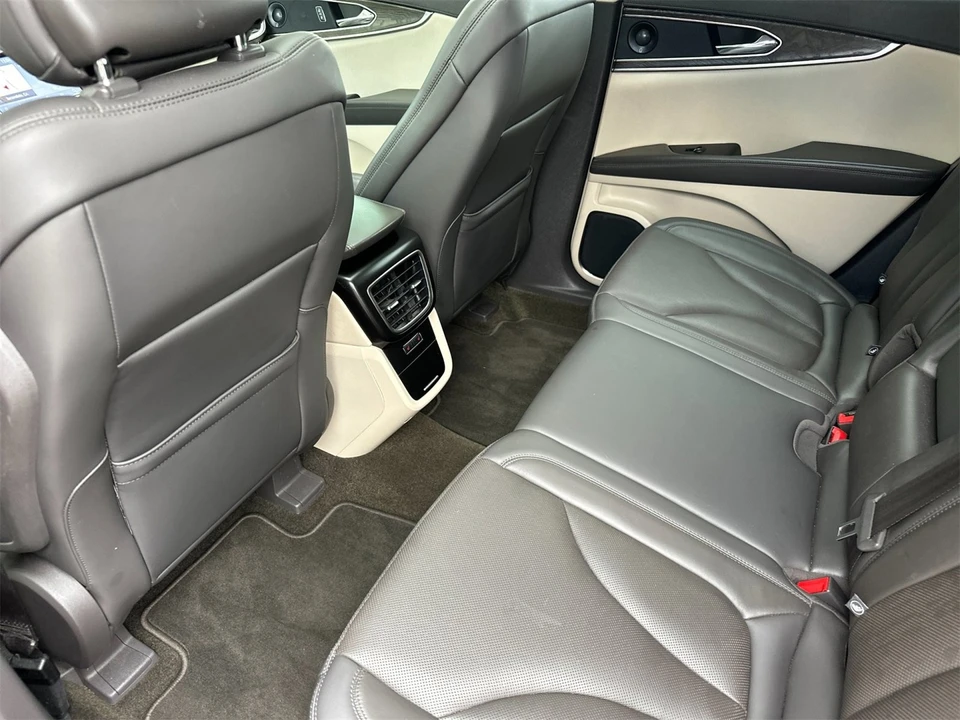 2020 Lincoln Nautilus - Image 12 of 12