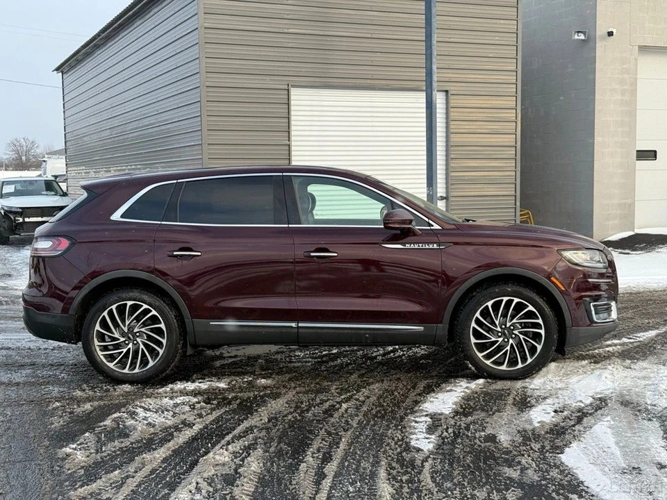 2020 Lincoln Nautilus - Image 2 of 12
