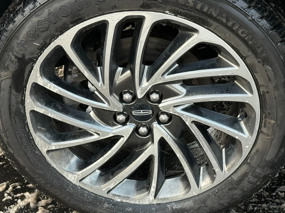 2020 Lincoln Nautilus - Image 10 of 12