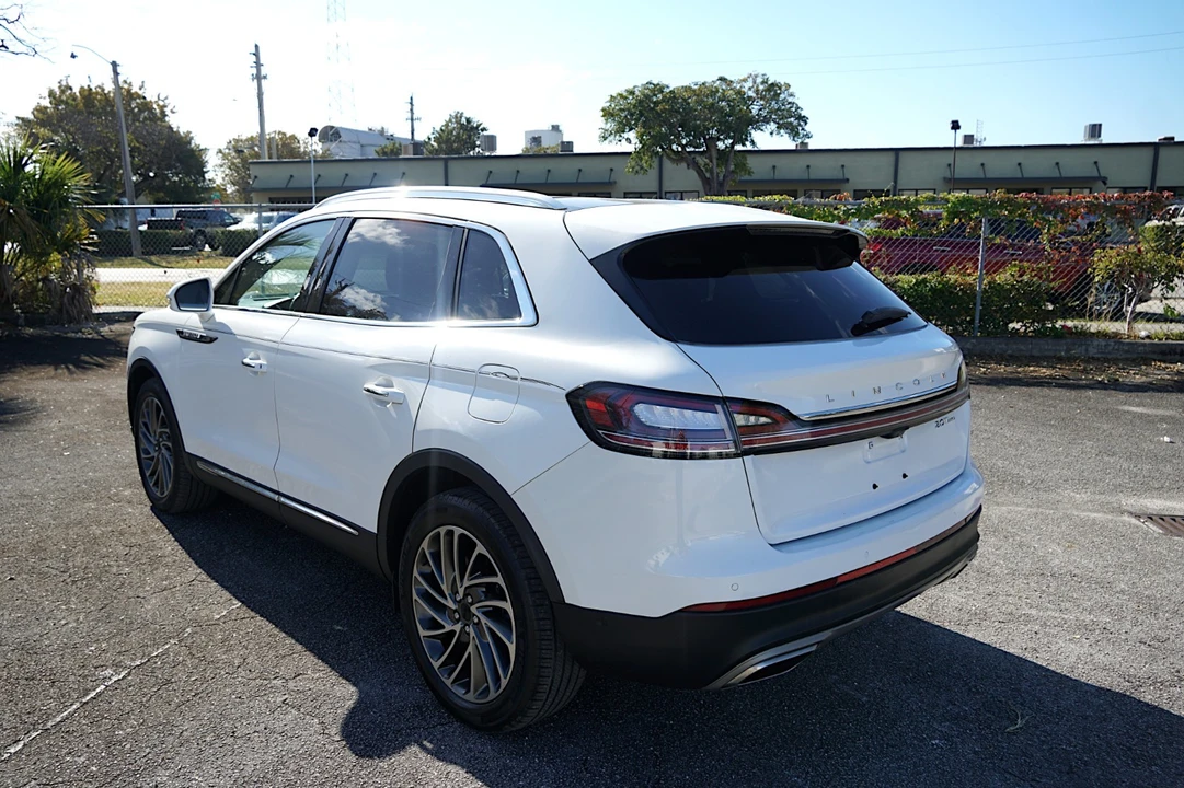 2020 Lincoln Nautilus - Image 16 of 21