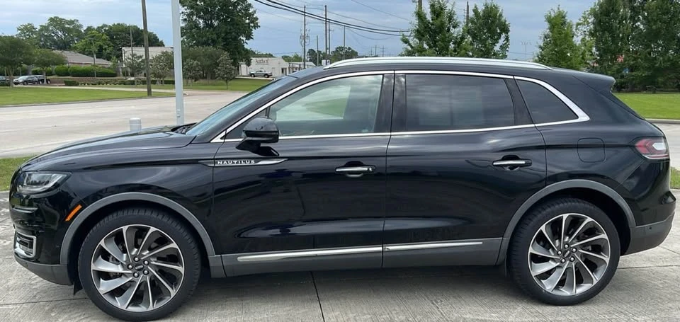 2020 Lincoln Nautilus - Image 2 of 3