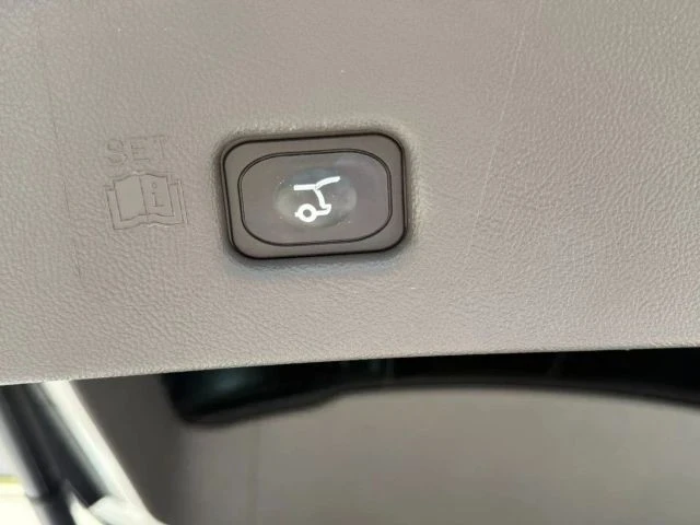 2020 Lincoln Nautilus - Image 21 of 21