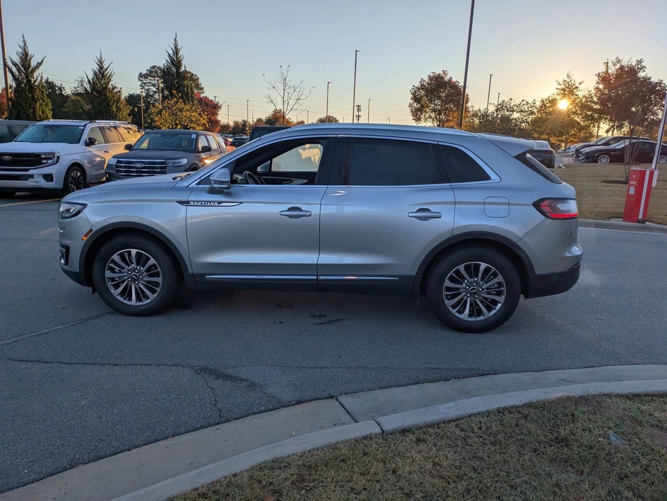 2020 Lincoln Nautilus - Image 7 of 12
