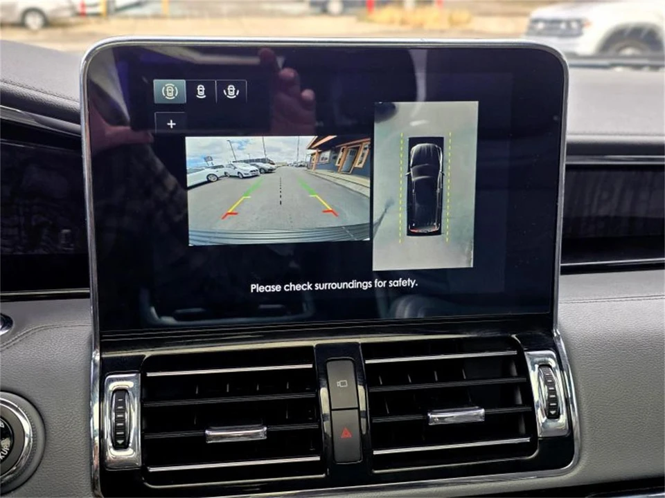 2020 Lincoln Navigator 4th Gen - Image 18 of 23
