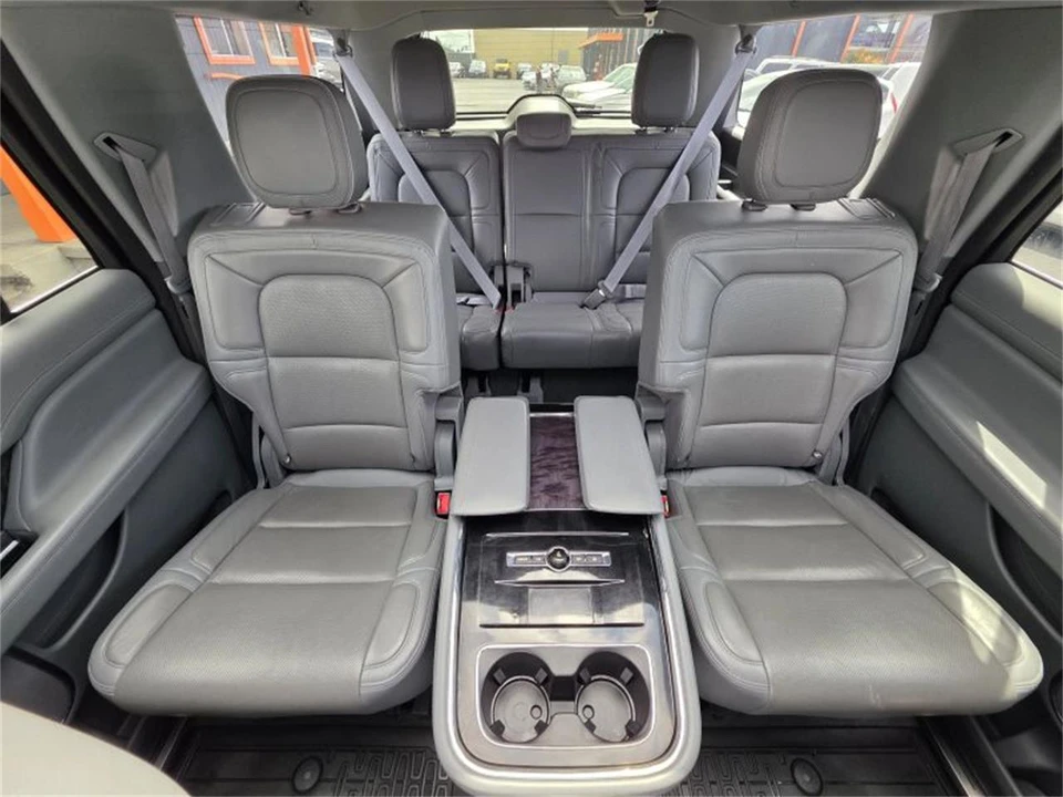 2020 Lincoln Navigator 4th Gen - Image 13 of 23