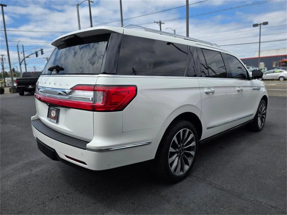 2020 Lincoln Navigator 4th Gen - Image 5 of 23