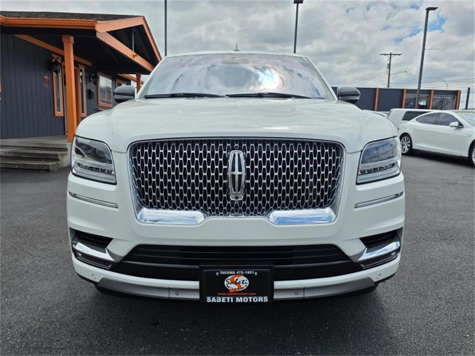 2020 Lincoln Navigator 4th Gen - Image 8 of 23