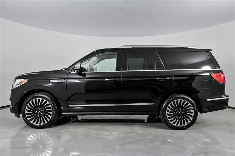 2020 Lincoln Navigator 4th Gen - Image 8 of 21
