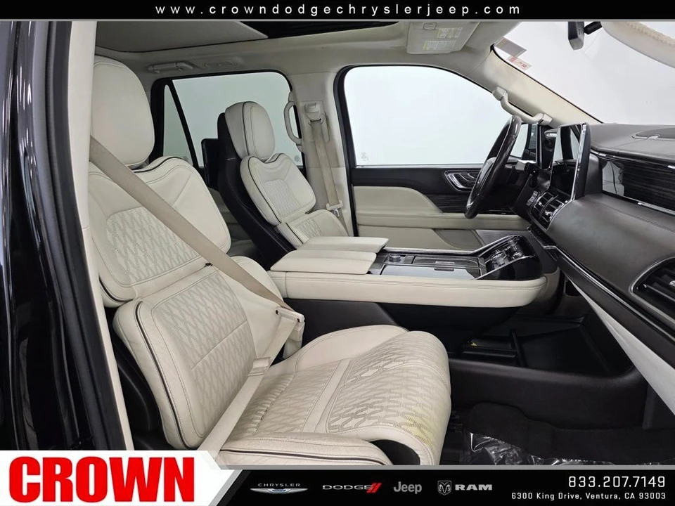2020 Lincoln Navigator 4th Gen - Image 12 of 21
