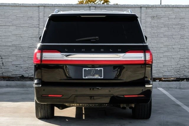 2020 Lincoln Navigator 4th Gen - Image 8 of 21