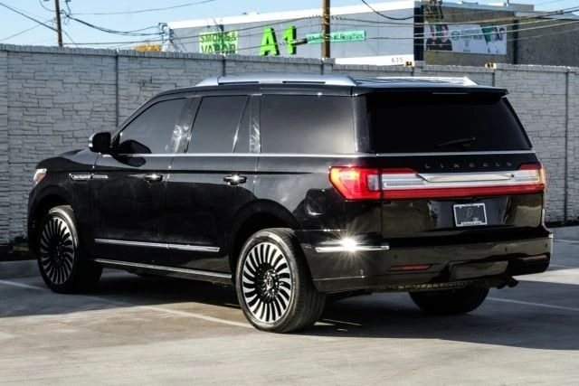 2020 Lincoln Navigator 4th Gen - Image 9 of 21