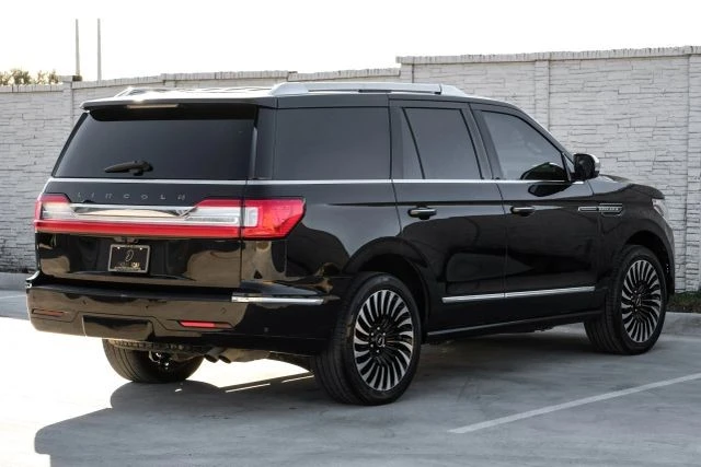 2020 Lincoln Navigator 4th Gen - Image 7 of 21