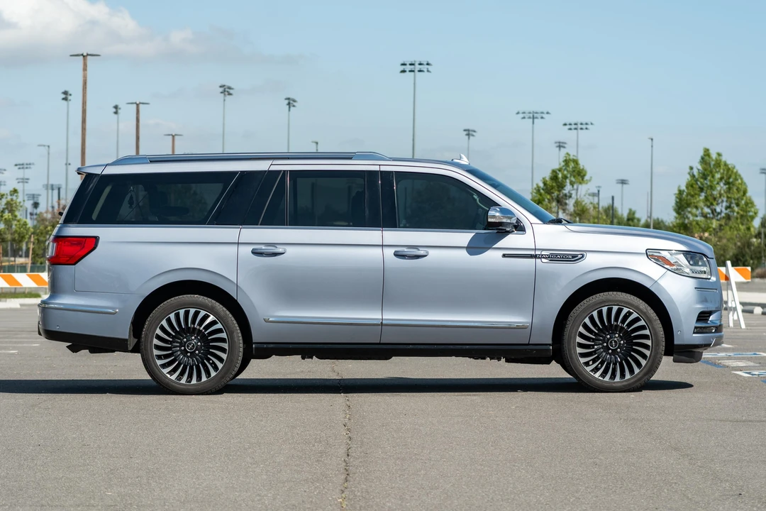 2020 Lincoln Navigator 4th Gen - Image 8 of 31