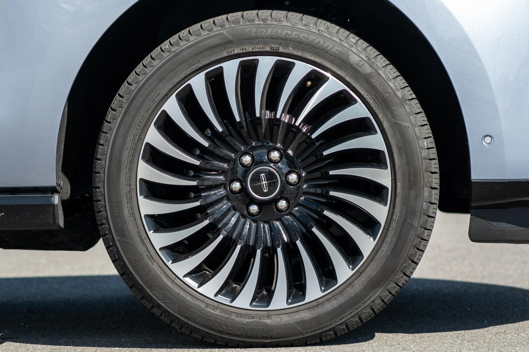 2020 Lincoln Navigator 4th Gen - Image 31 of 31