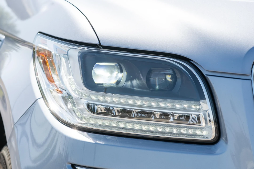 2020 Lincoln Navigator 4th Gen - Image 10 of 31