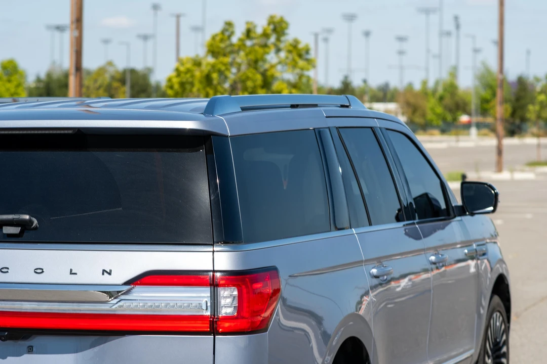 2020 Lincoln Navigator 4th Gen - Image 25 of 31