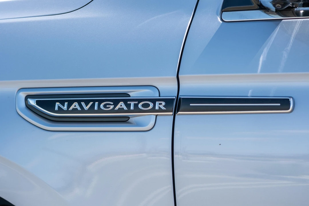 2020 Lincoln Navigator 4th Gen - Image 17 of 31