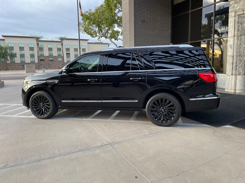 2020 Lincoln Navigator 4th Gen - Image 16 of 31
