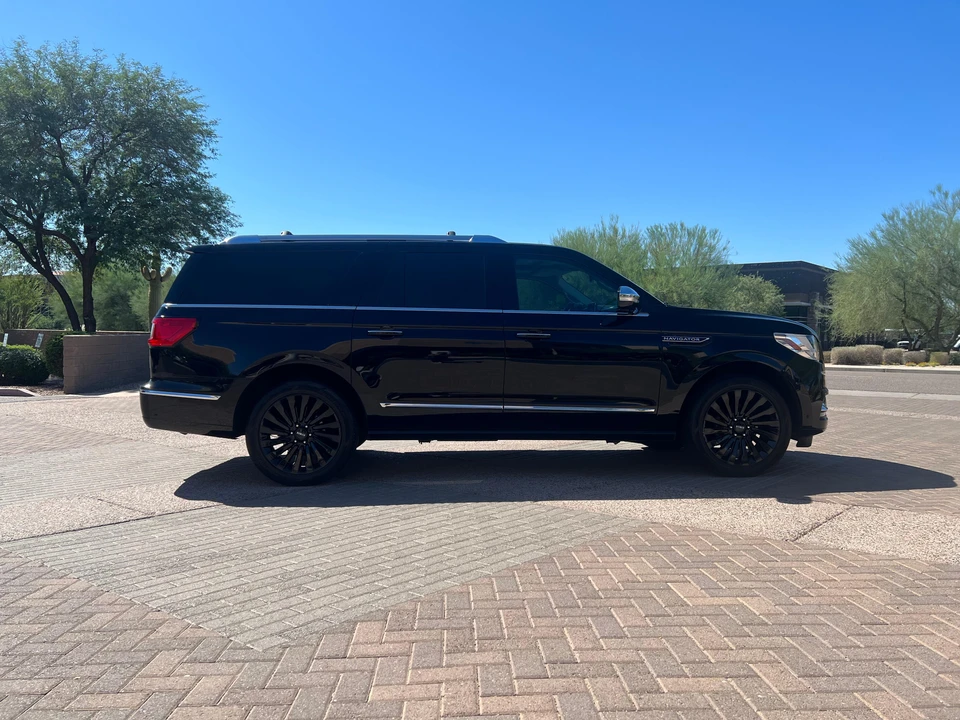 2020 Lincoln Navigator 4th Gen - Image 21 of 31