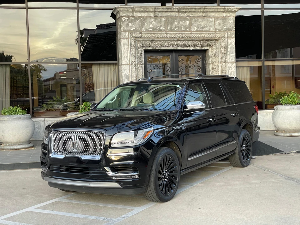 2020 Lincoln Navigator 4th Gen - Image 11 of 31