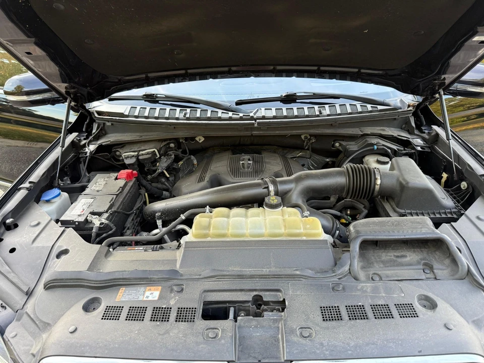 2020 Lincoln Navigator 4th Gen - Image 8 of 21