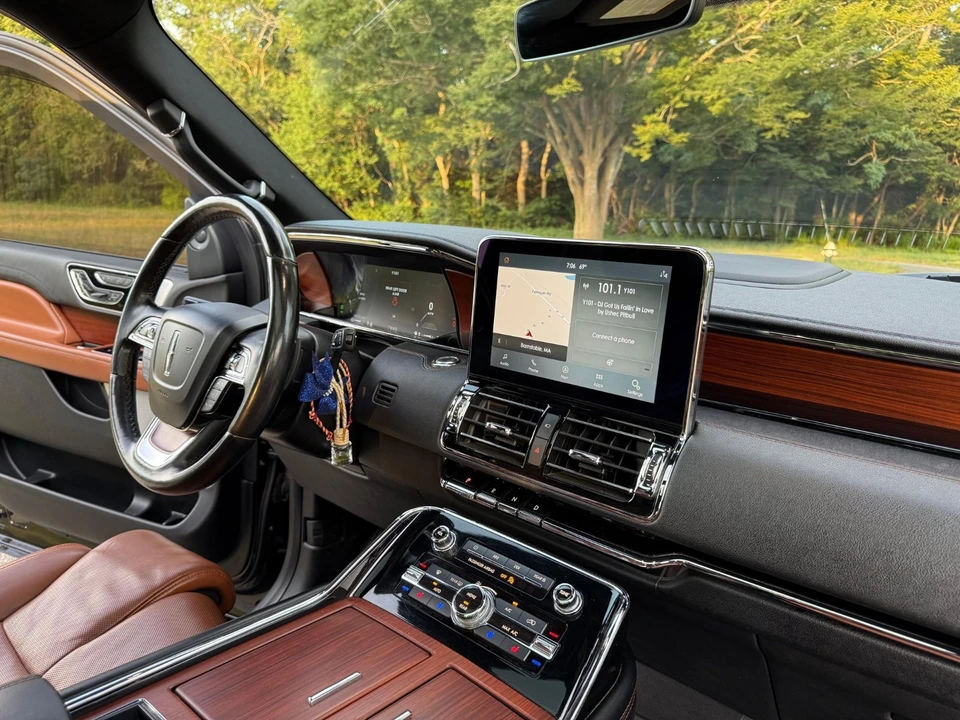 2020 Lincoln Navigator 4th Gen - Image 17 of 21