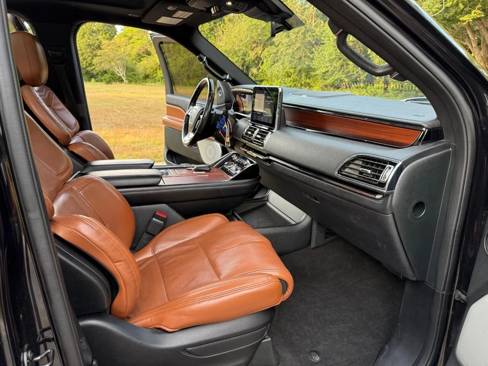 2020 Lincoln Navigator 4th Gen - Image 14 of 21