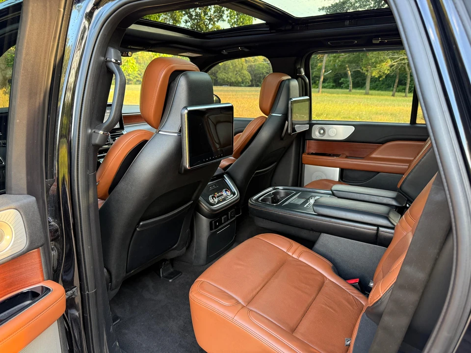 2020 Lincoln Navigator 4th Gen - Image 29 of 31