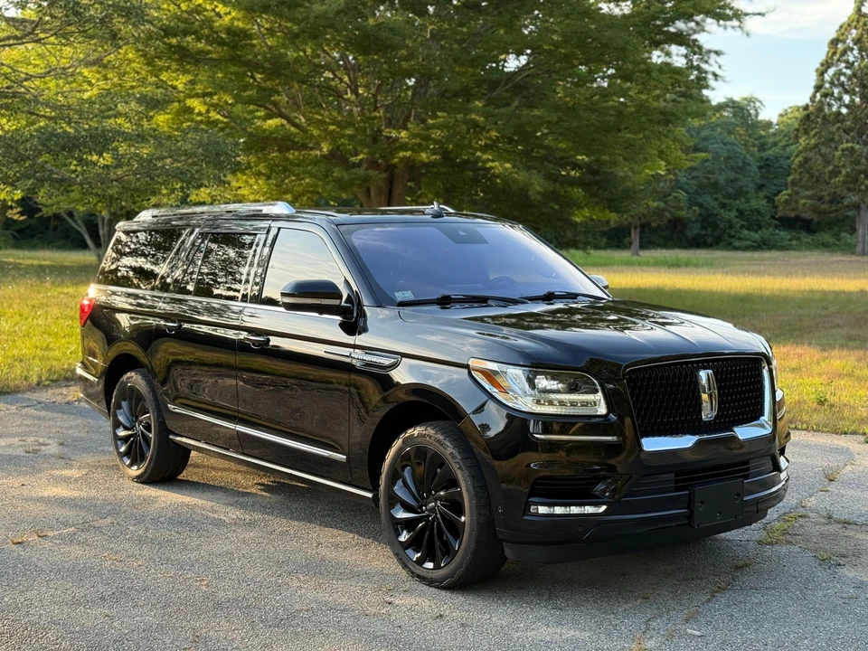 2020 Lincoln Navigator 4th Gen - Image 9 of 31