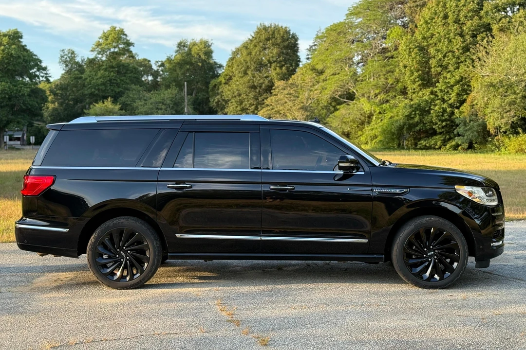 2020 Lincoln Navigator 4th Gen - Image 3 of 31