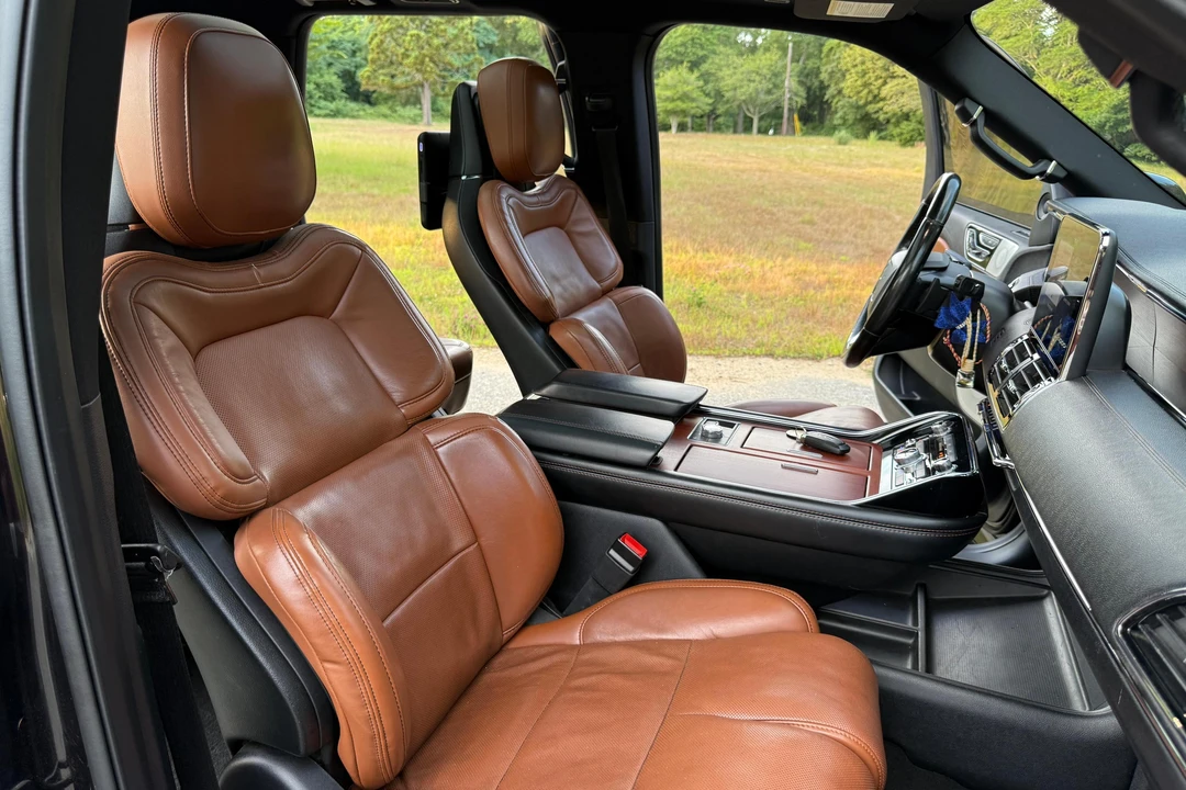 2020 Lincoln Navigator 4th Gen - Image 24 of 31