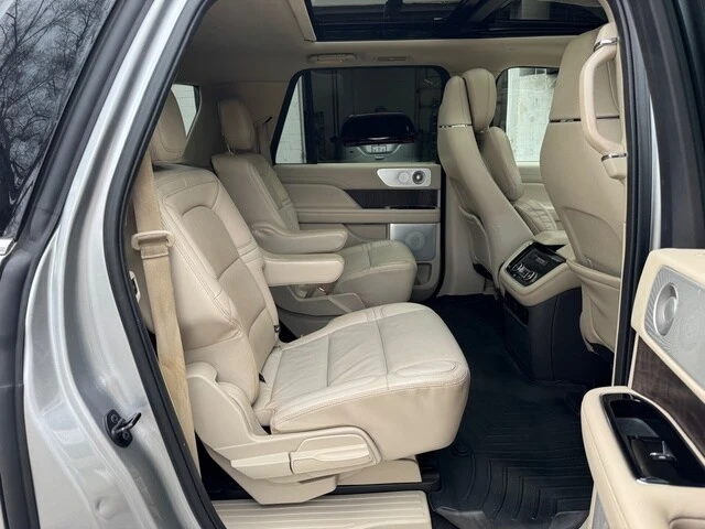 2020 Lincoln Navigator 4th Gen - Image 21 of 21