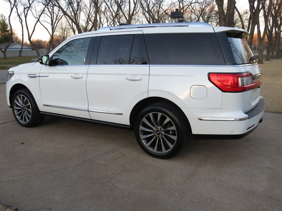 2020 Lincoln Navigator 4th Gen - Image 6 of 12