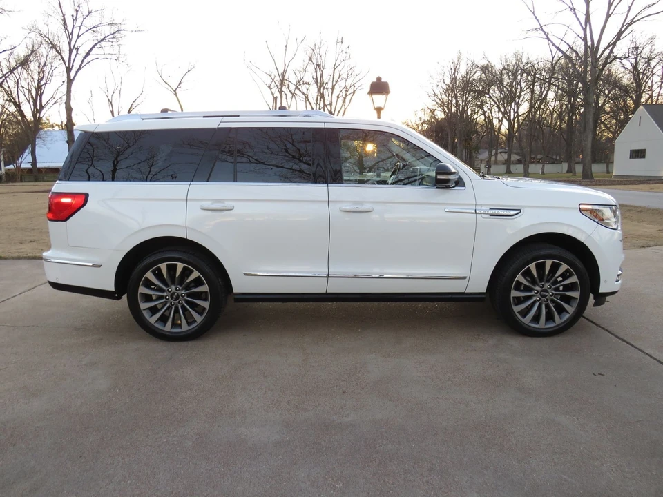 2020 Lincoln Navigator 4th Gen - Image 7 of 12