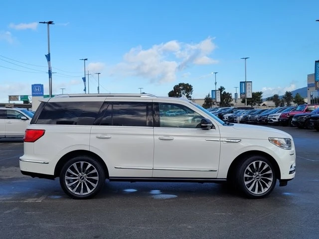 2020 Lincoln Navigator 4th Gen - Image 4 of 12