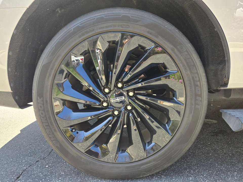 2020 Lincoln Navigator 4th Gen - Image 29 of 31