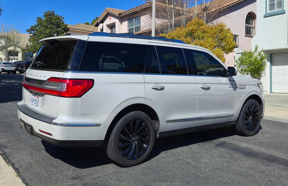 2020 Lincoln Navigator 4th Gen - Image 21 of 31