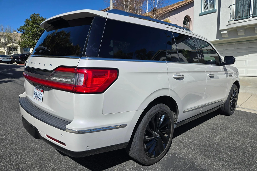 2020 Lincoln Navigator 4th Gen - Image 4 of 31