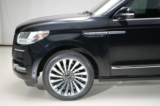 2020 Lincoln Navigator 4th Gen - Image 2 of 21