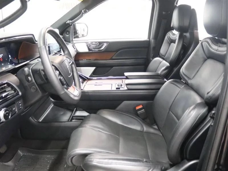 2020 Lincoln Navigator 4th Gen - Image 11 of 12