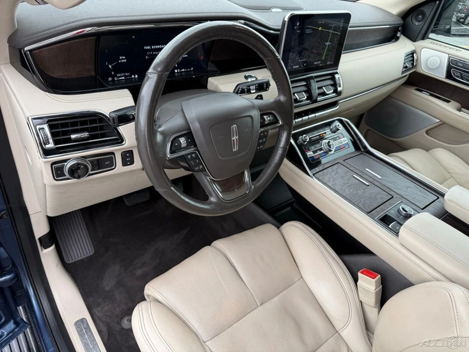 2020 Lincoln Navigator 4th Gen - Image 11 of 12