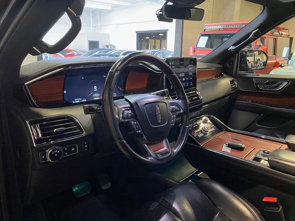 2020 Lincoln Navigator 4th Gen - Image 13 of 21
