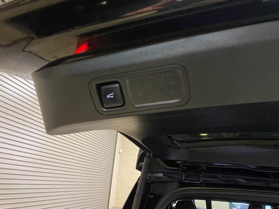 2020 Lincoln Navigator 4th Gen - Image 15 of 21