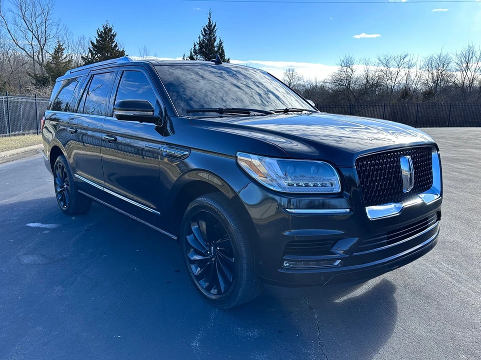 2020 Lincoln Navigator 4th Gen - Image 10 of 21