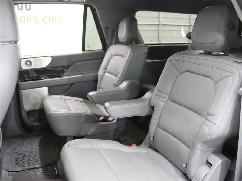 2020 Lincoln Navigator 4th Gen - Image 11 of 12