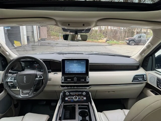 2020 Lincoln Navigator 4th Gen - Image 11 of 21