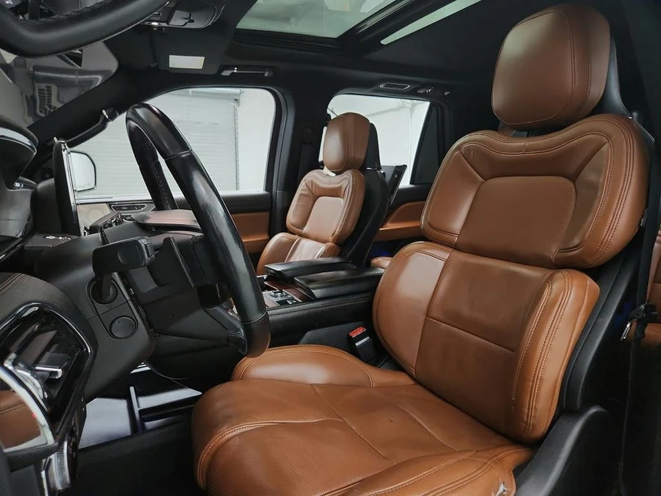 2020 Lincoln Navigator 4th Gen - Image 14 of 31