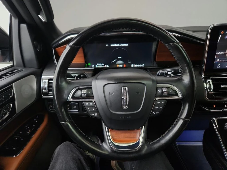 2020 Lincoln Navigator 4th Gen - Image 18 of 31