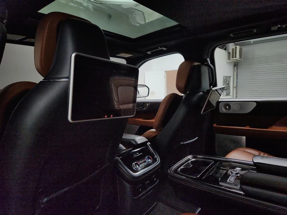 2020 Lincoln Navigator 4th Gen - Image 27 of 31