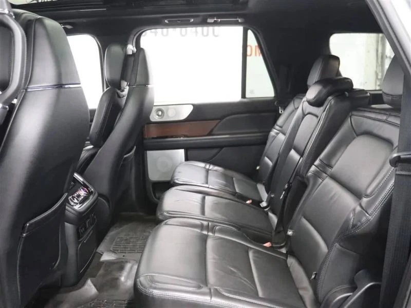 2020 Lincoln Navigator 4th Gen - Image 10 of 12